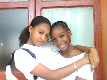 axiou et vyvy